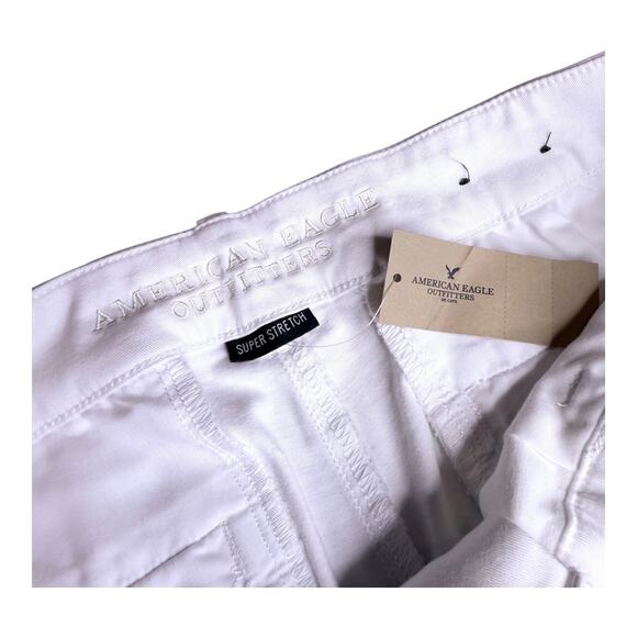 American Eagle AEO WHITE SHORTS Women's 12 Super Stretch Shape Cuffed Twill NWT - Picture 3 of 8